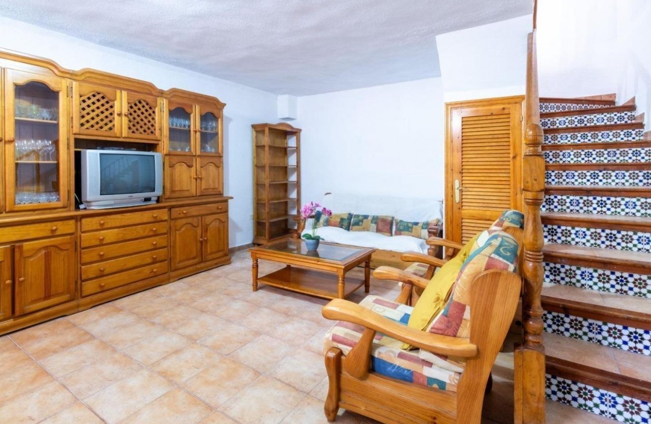 Z drugiej ręki - Bungalow -
Torrevieja - La Mata