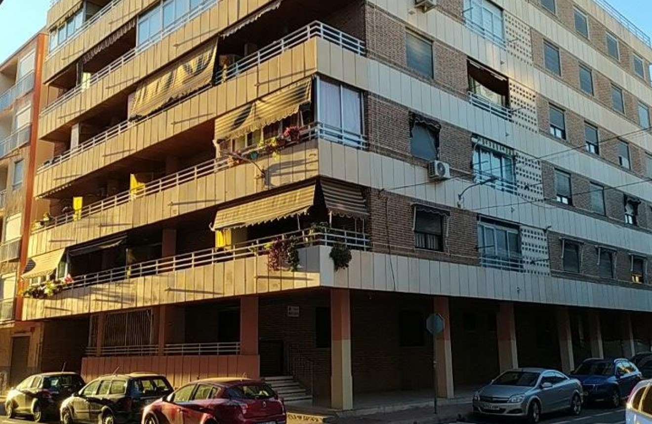 Segunda mano - Apartamento / piso -
Torrevieja - Acequion