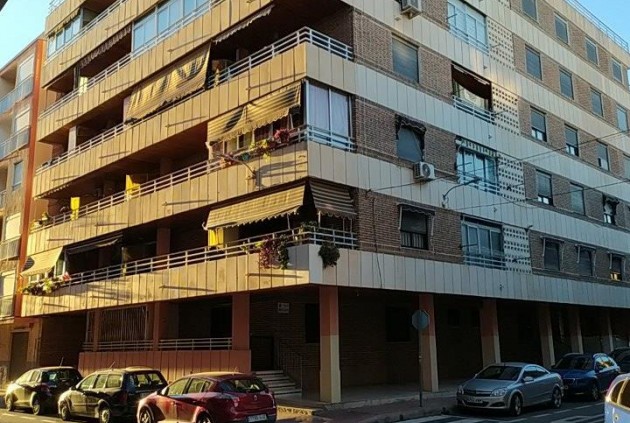 Segunda mano - Apartamento / piso -
Torrevieja - Acequion