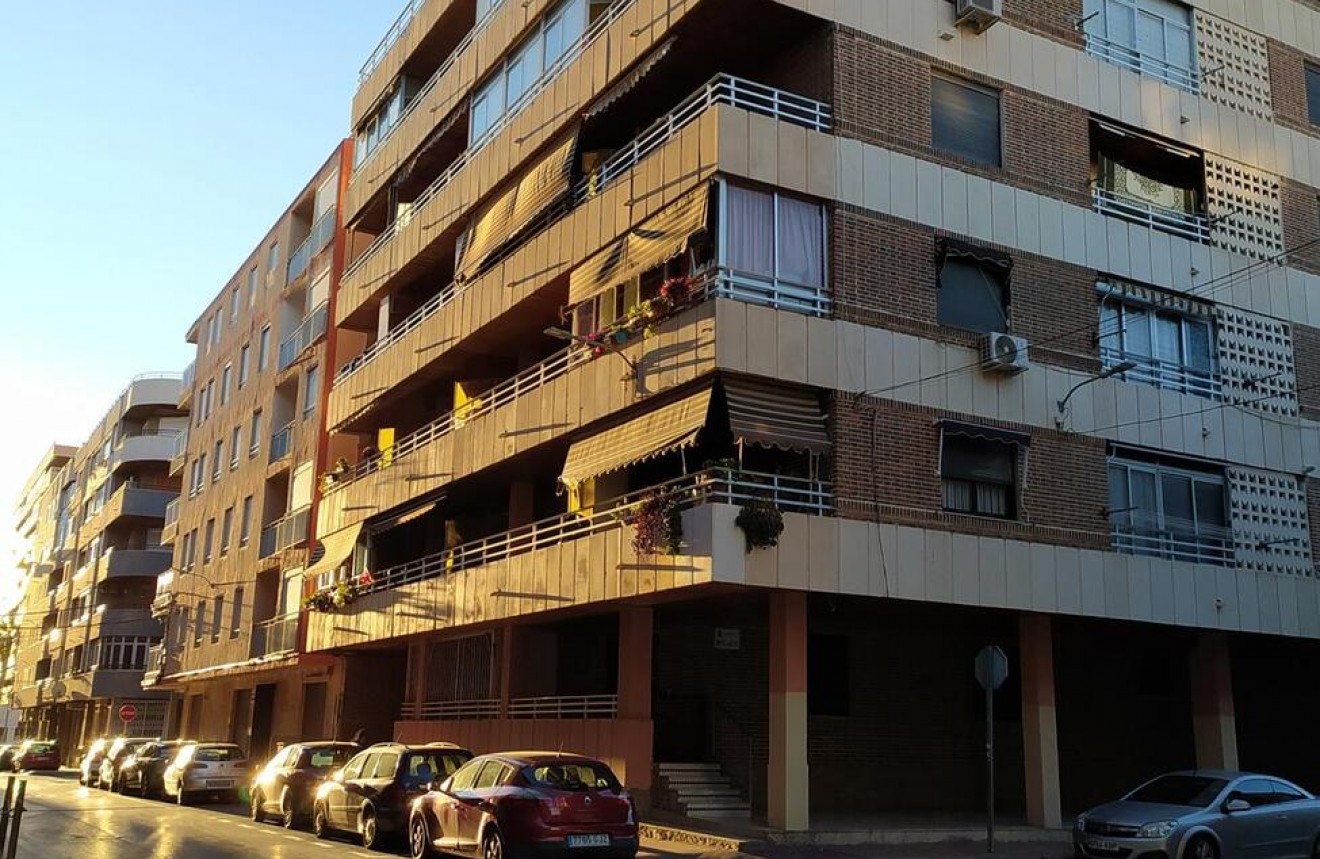 Segunda mano - Apartamento / piso -
Torrevieja - Acequion