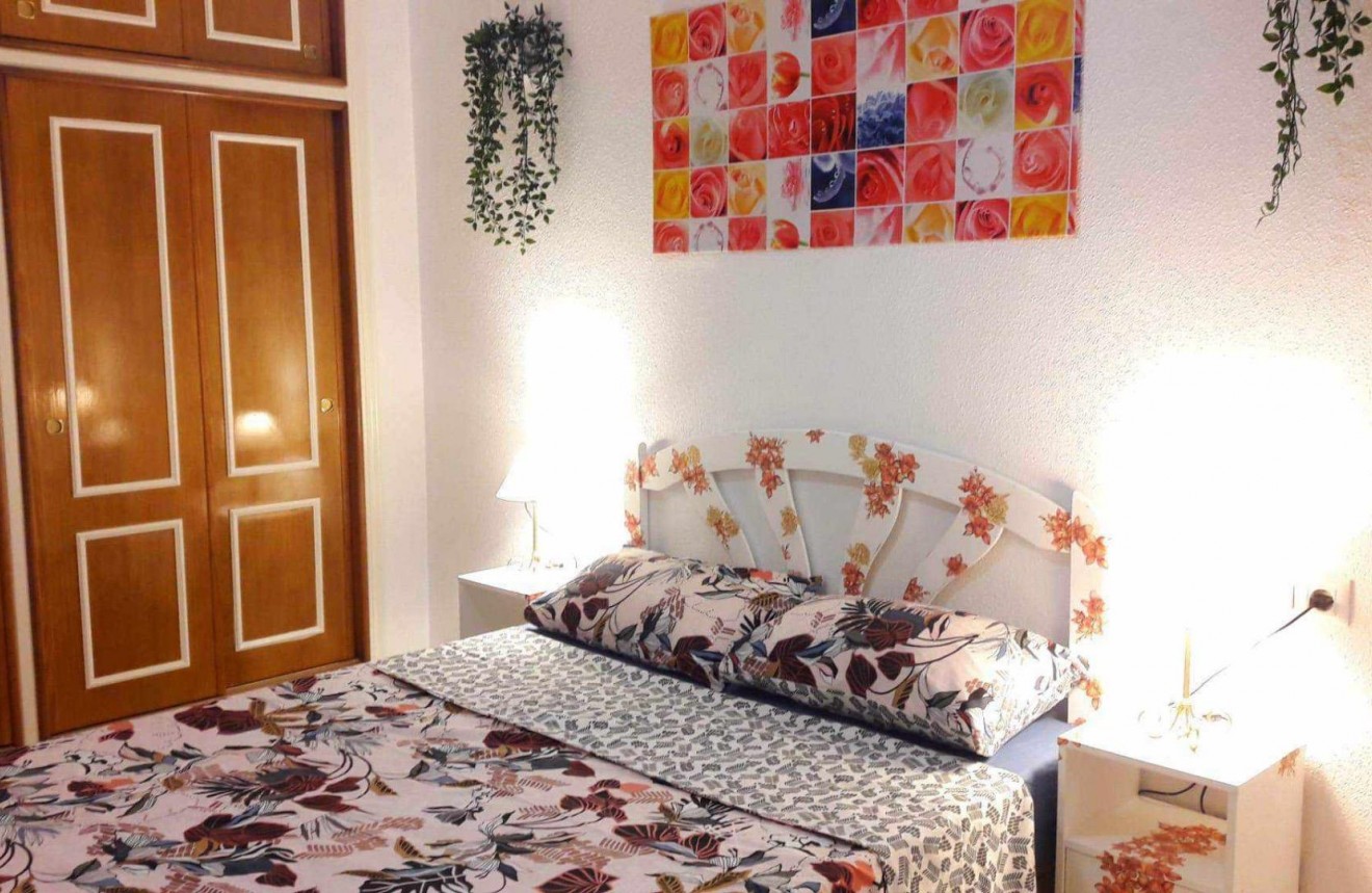 Aus zweiter Hand - Wohnung -
Torrevieja - Centro