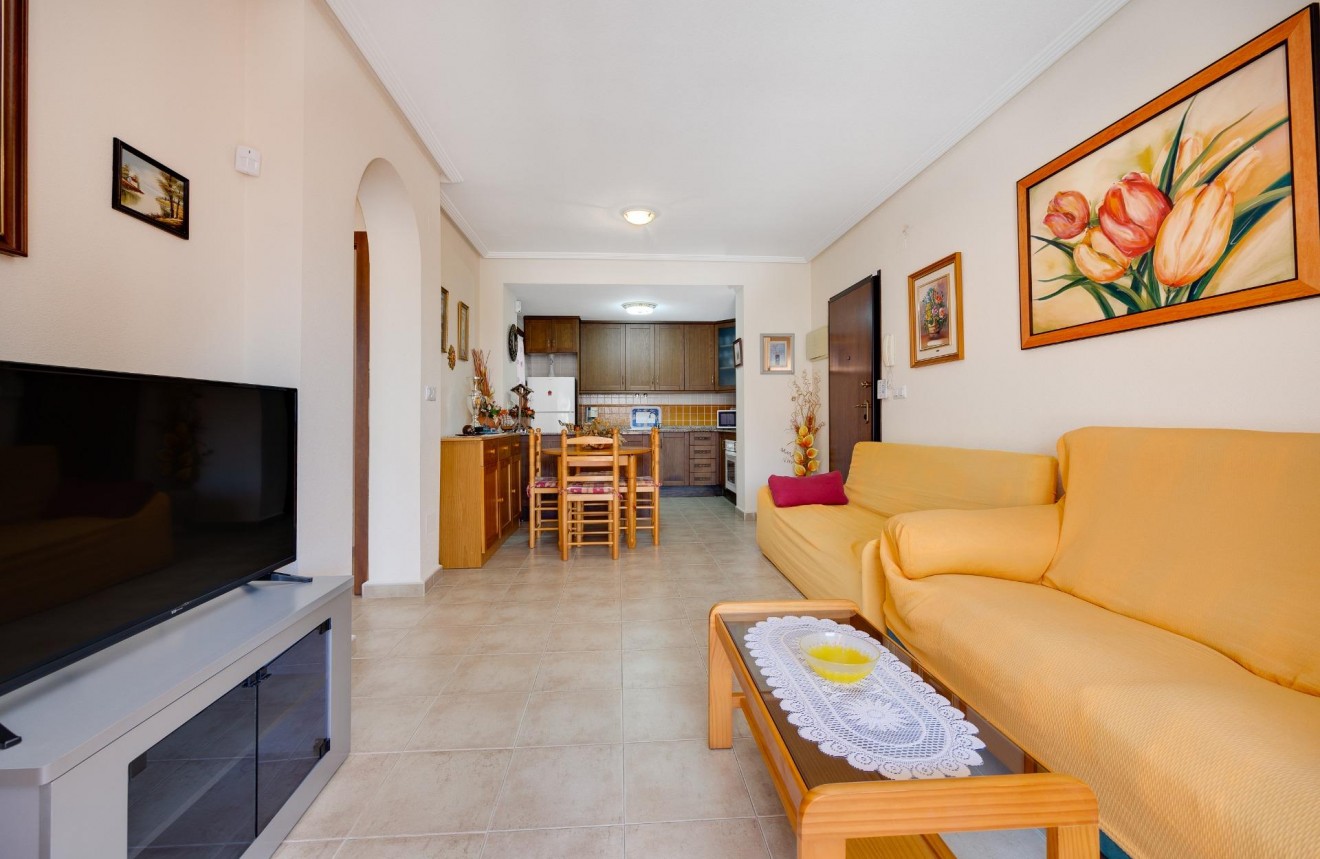 Z drugiej ręki - Bungalow -
Torrevieja - Torrejón