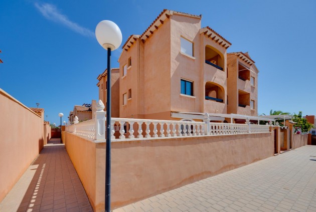 Z drugiej ręki - Bungalow -
Torrevieja - Torrejón