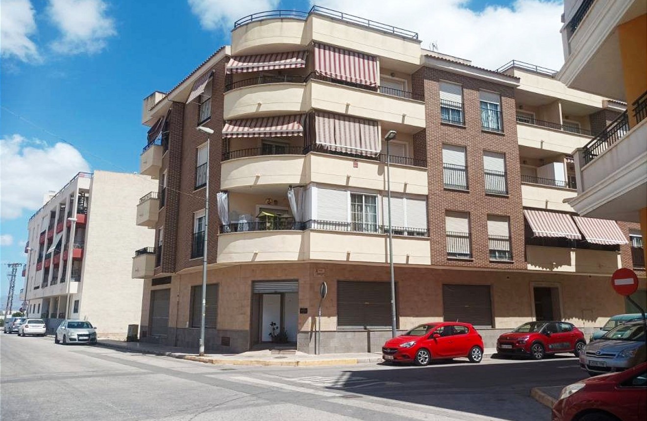 Resale - Apartment / flat -
Almoradí