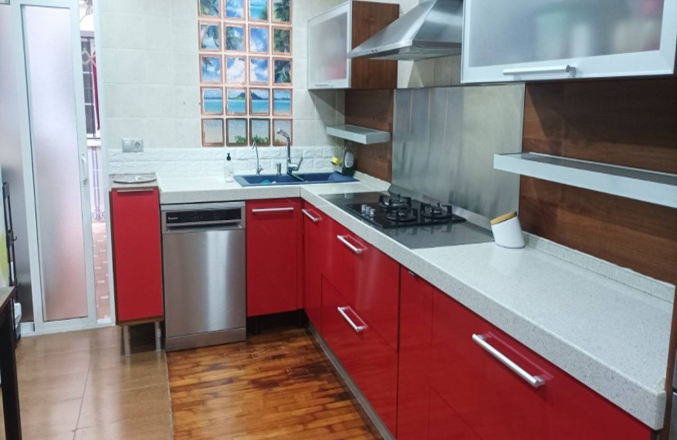 Resale - Apartment / flat -
Almoradí