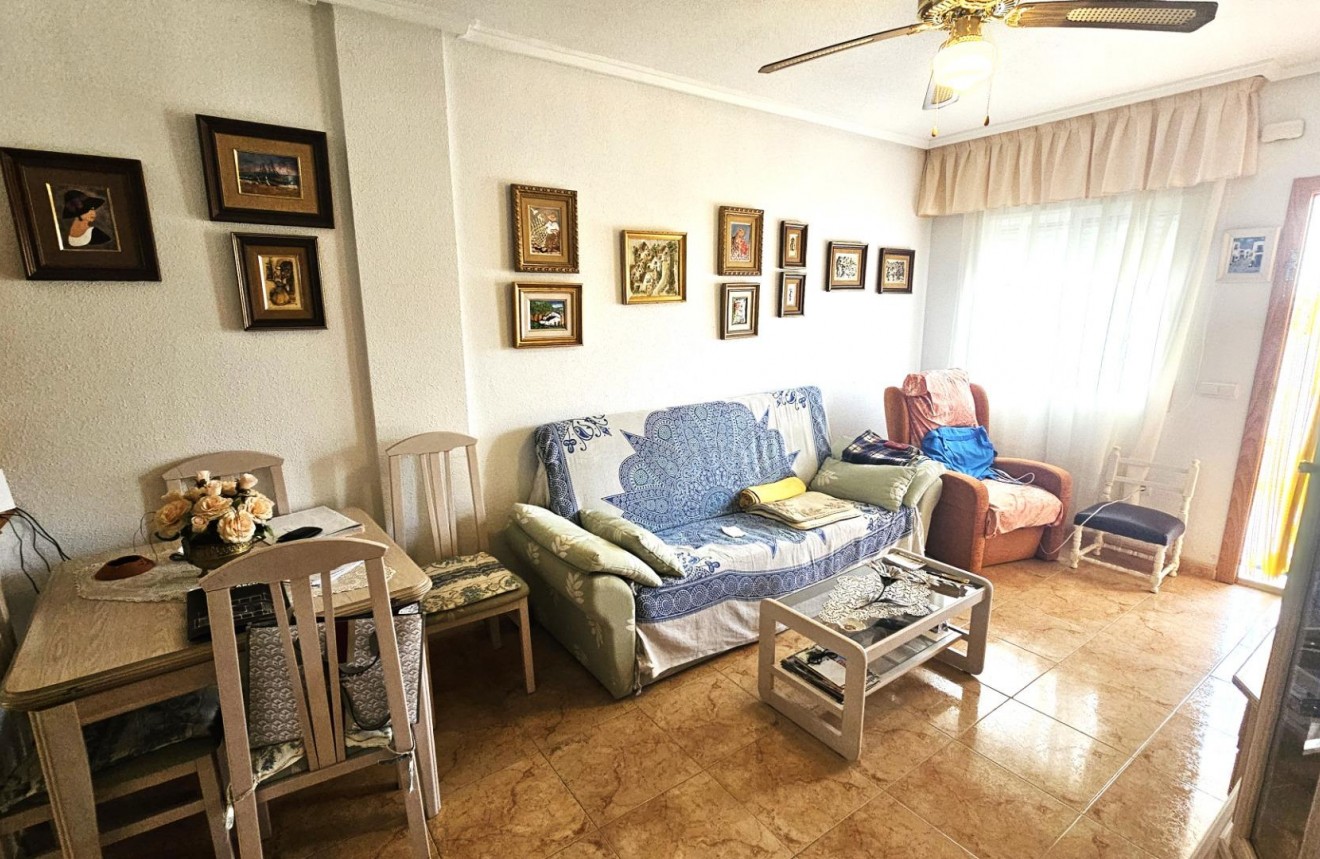 Resale - Bungalow -
Torrevieja - Parque las naciones