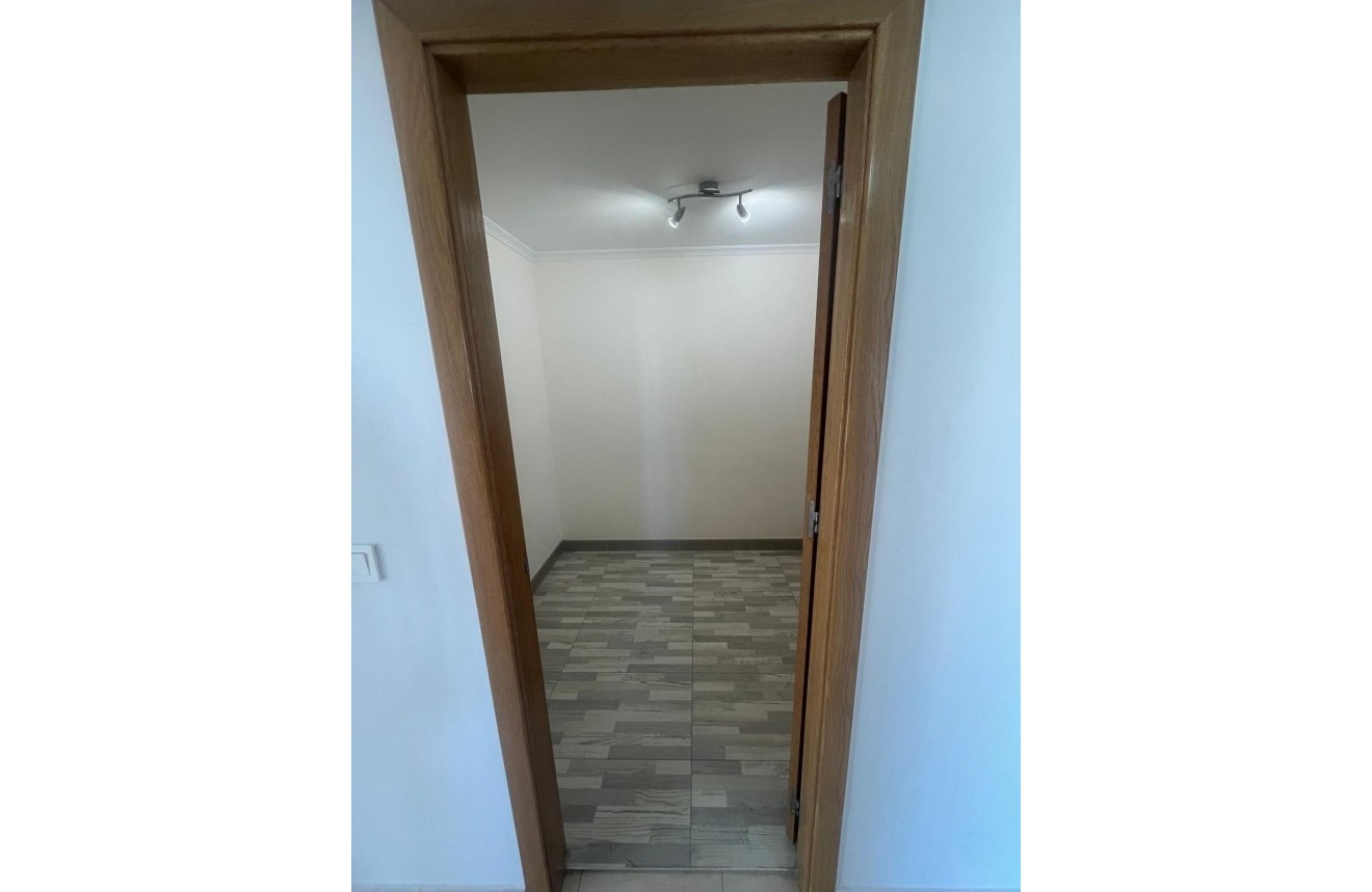 Resale - Apartment / flat -
Algorfa - Algorfa - Village