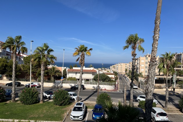 Resale - Apartment / flat -
Torrevieja - Costa Blanca