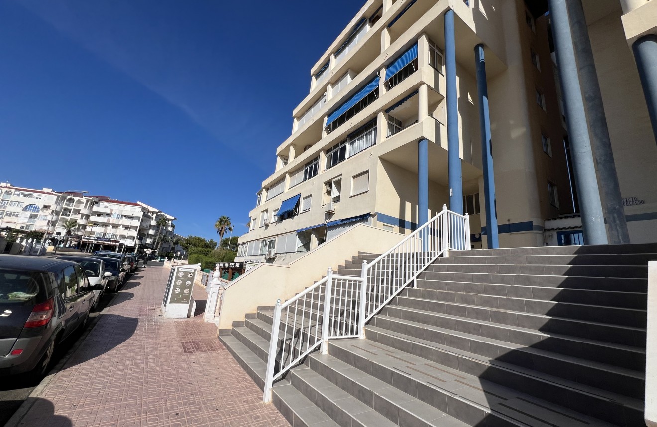 Resale - Apartment / flat -
Torrevieja - Costa Blanca