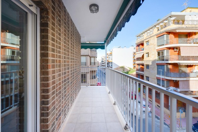 Tweedehands - Appartement / flat -
Torrevieja - Playa del Cura