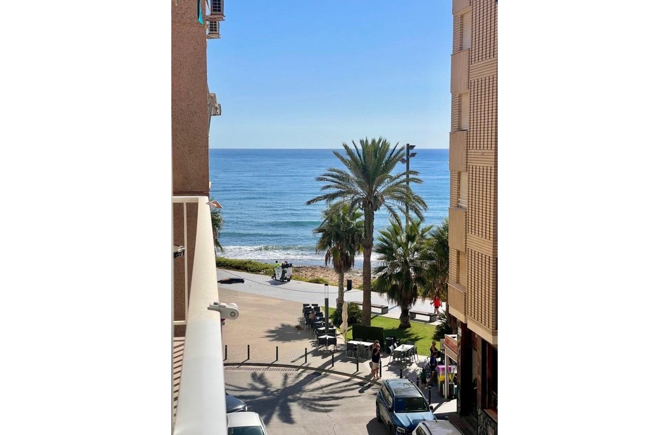 Aus zweiter Hand - Wohnung -
Torrevieja - Playa del Cura