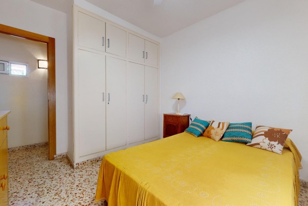 Aus zweiter Hand - Wohnung -
Torrevieja - Playa del Cura