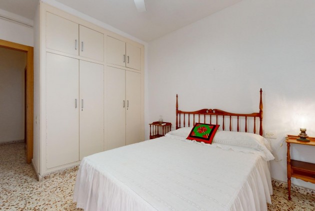 Aus zweiter Hand - Wohnung -
Torrevieja - Playa del Cura