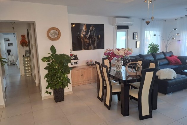 Resale - Chalet -
Ciudad Quesada - Costa Blanca