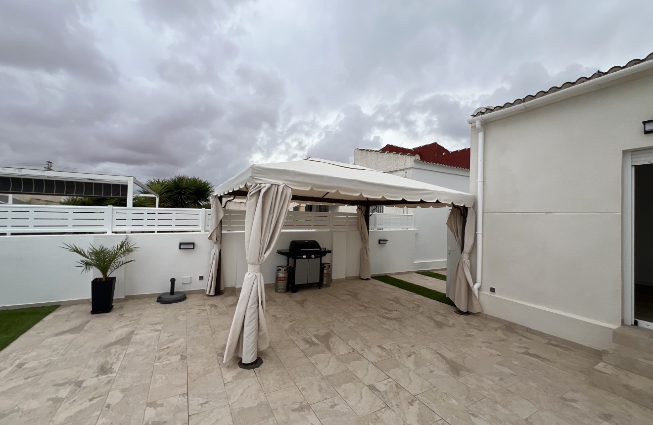 Aus zweiter Hand - Chalet -
Torrevieja - Costa Blanca