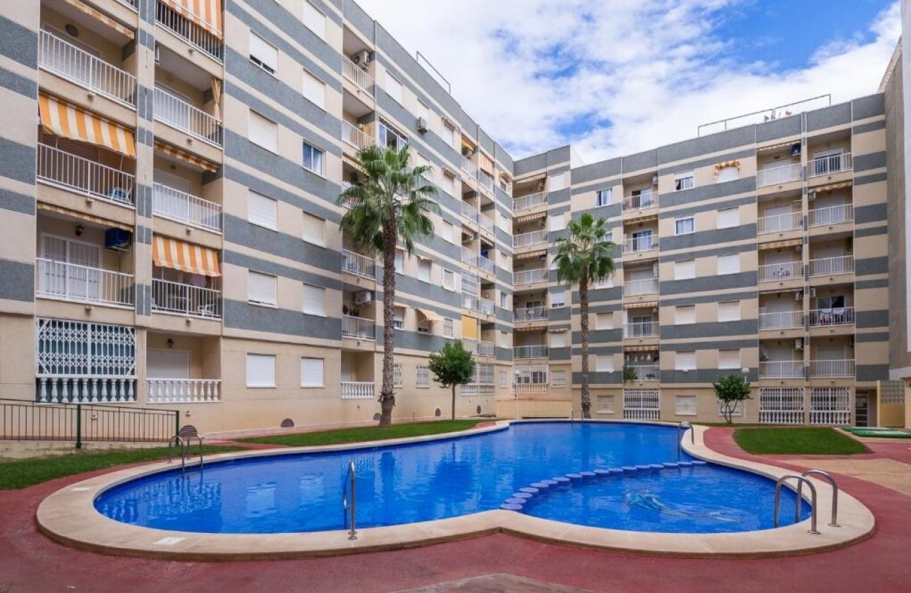 Aus zweiter Hand - Wohnung -
Torrevieja - Centro