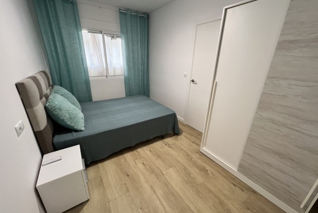 Aus zweiter Hand - Wohnung -
Torrevieja - Centro