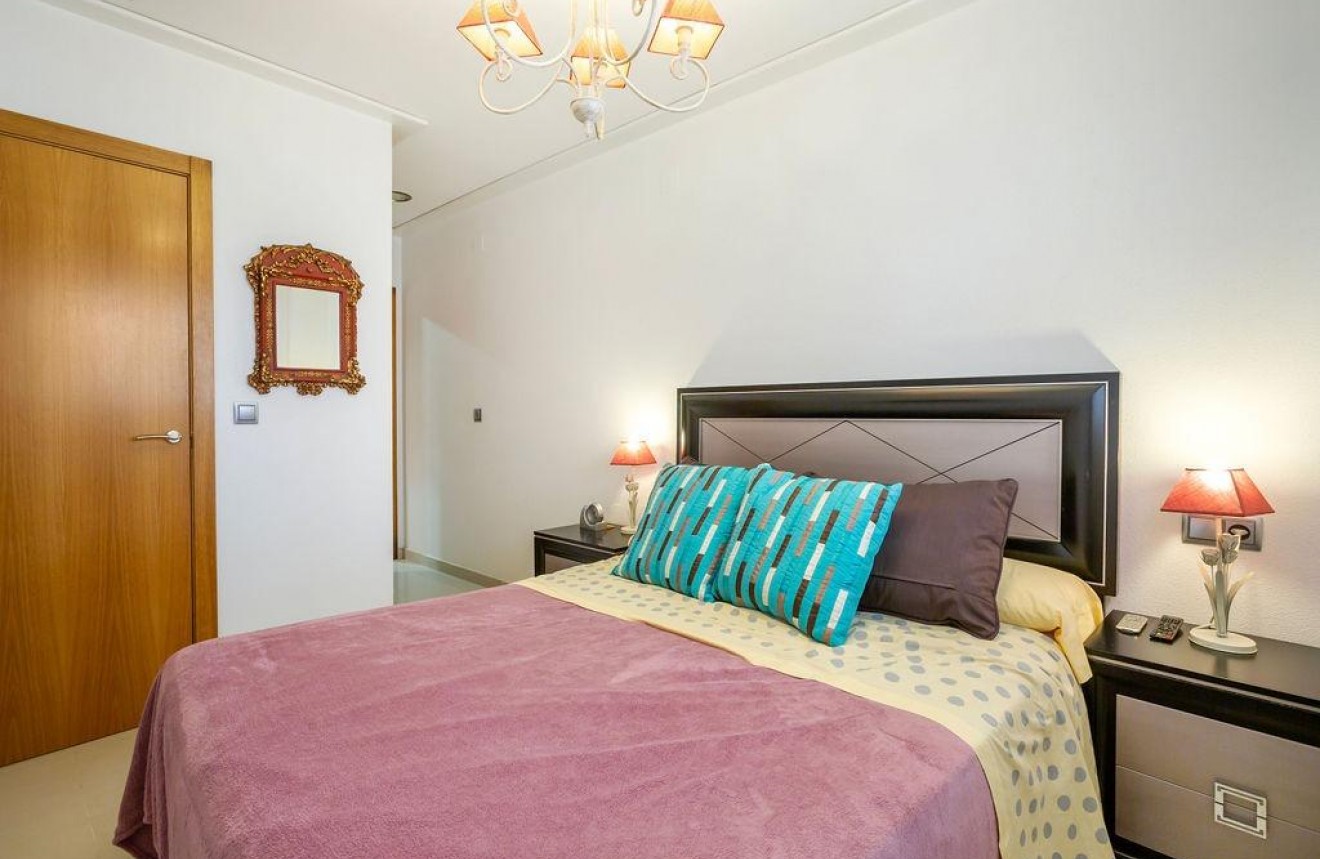 Aus zweiter Hand - Wohnung -
Torrevieja - La Mata