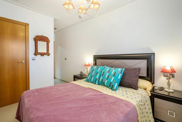 Aus zweiter Hand - Wohnung -
Torrevieja - La Mata