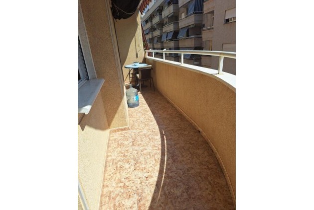 Tweedehands - Appartement / flat -
Torrevieja - Costa Blanca