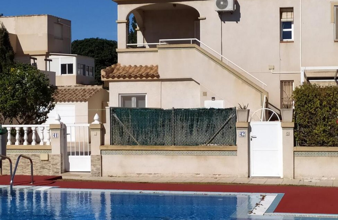 Z drugiej ręki - Bungalow -
Torrevieja - TORREBLANCA LA MATA