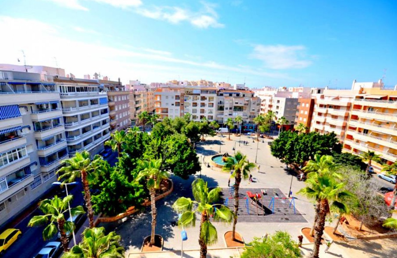 Resale - Penthouse -
Torrevieja - Playa del Cura