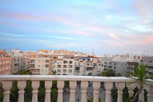 Resale - Penthouse -
Torrevieja - Playa del Cura