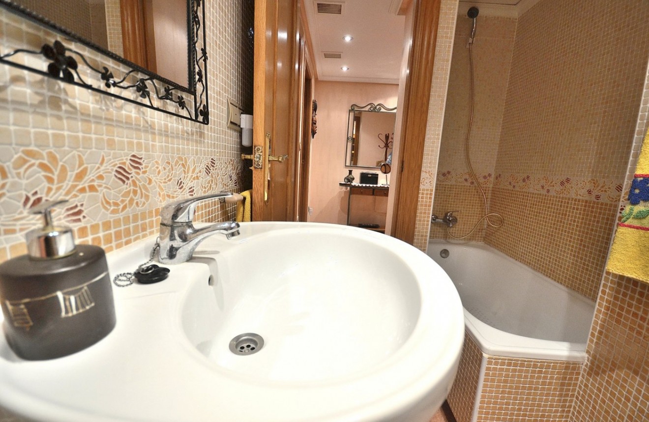 Resale - Penthouse -
Torrevieja - Playa del Cura