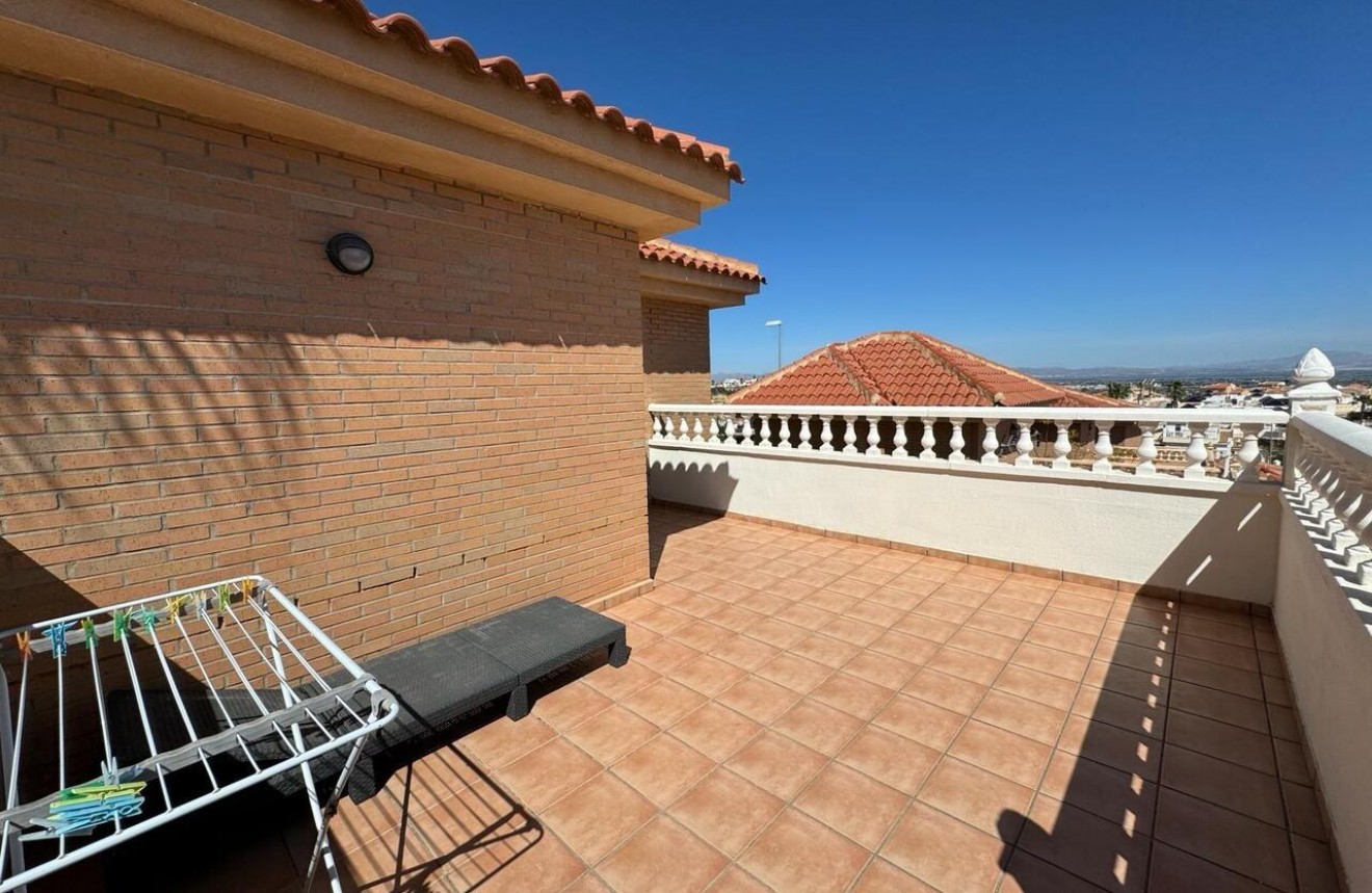 Segunda mano - Chalet -
Ciudad Quesada - Costa Blanca