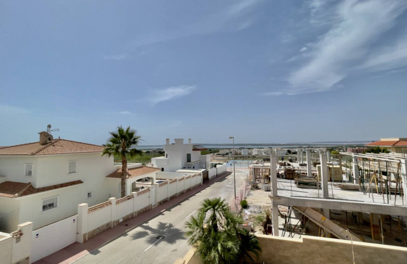 Tweedehands - Chalet -
Ciudad Quesada - Costa Blanca