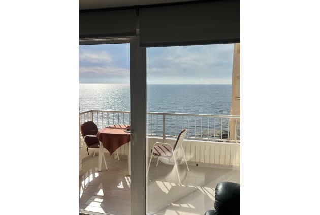 Tweedehands - Appartement / flat -
Torrevieja - Playa del Cura