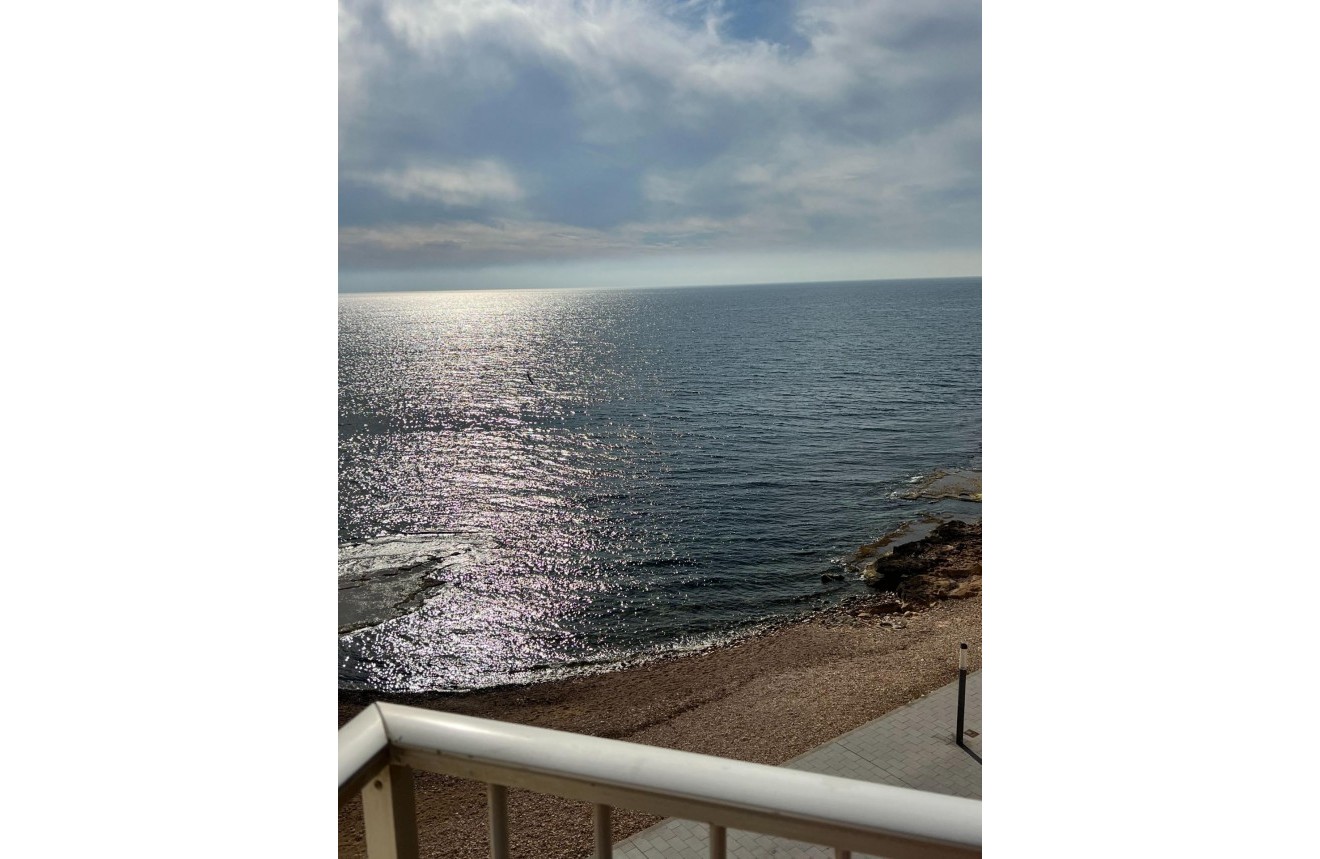 Tweedehands - Appartement / flat -
Torrevieja - Playa del Cura