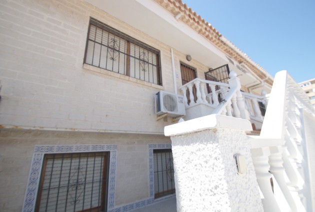 Tweedehands - Bungalow -
La Mata - Costa Blanca