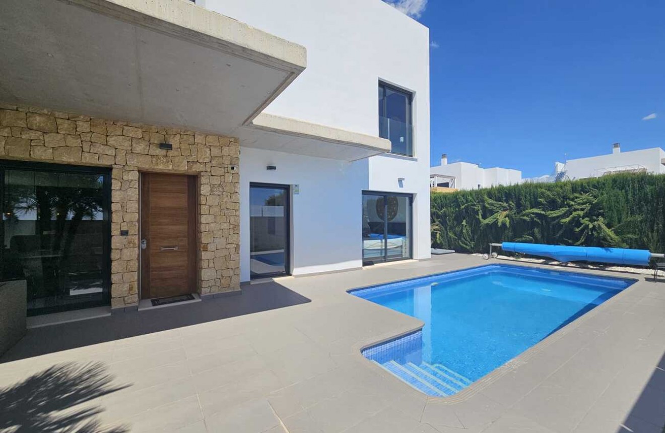 Segunda mano - Chalet -
Ciudad Quesada - Costa Blanca