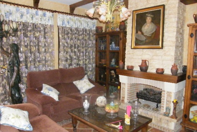 Resale - Chalet -
Daya Nueva - Costa Blanca