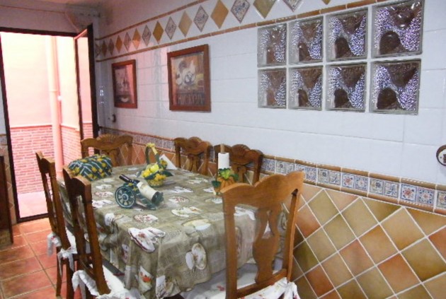 Resale - Chalet -
Daya Nueva - Costa Blanca