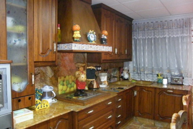 Resale - Chalet -
Daya Nueva - Costa Blanca