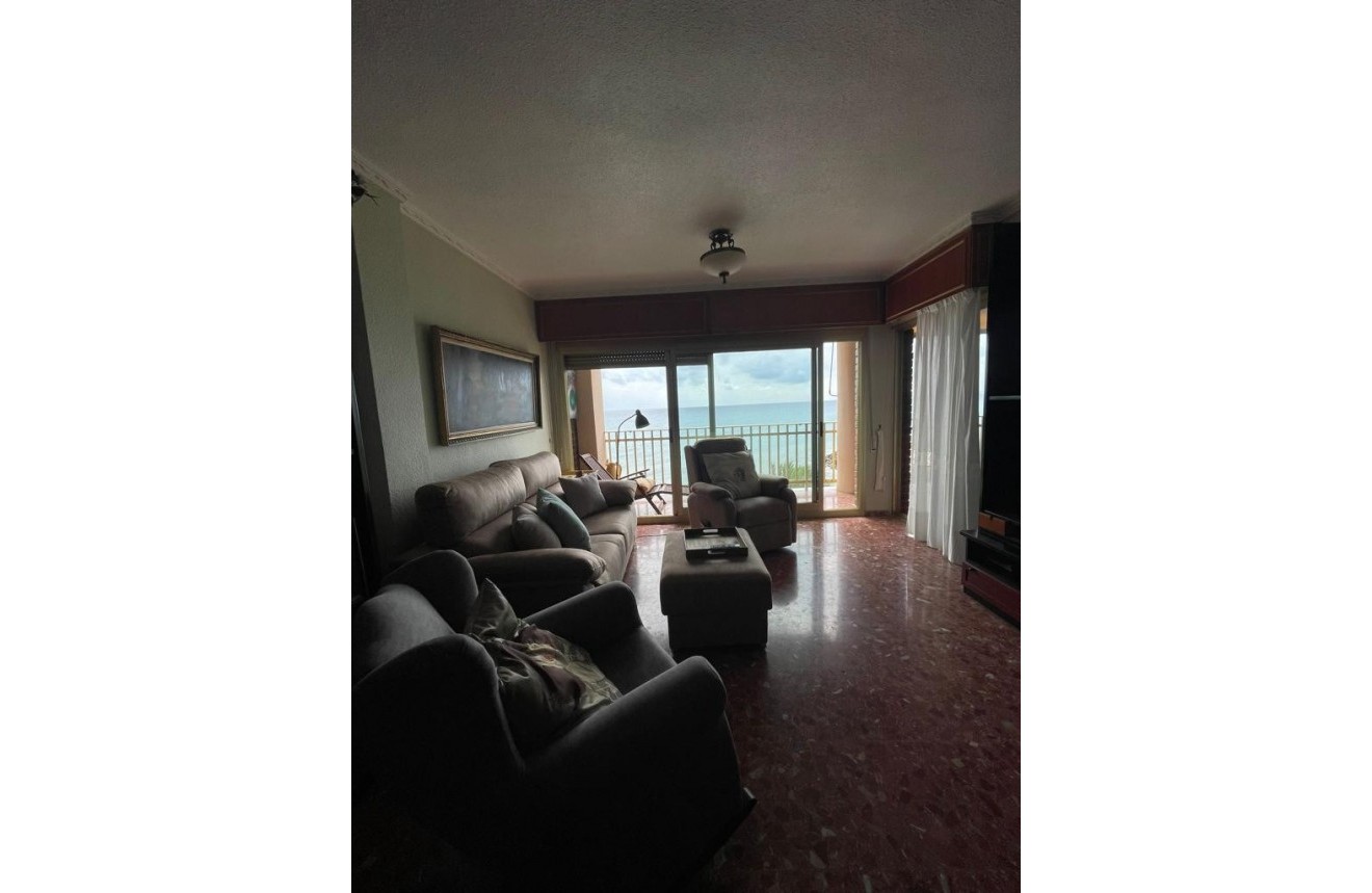 Resale - Apartment / flat -
Torrevieja - Costa Blanca