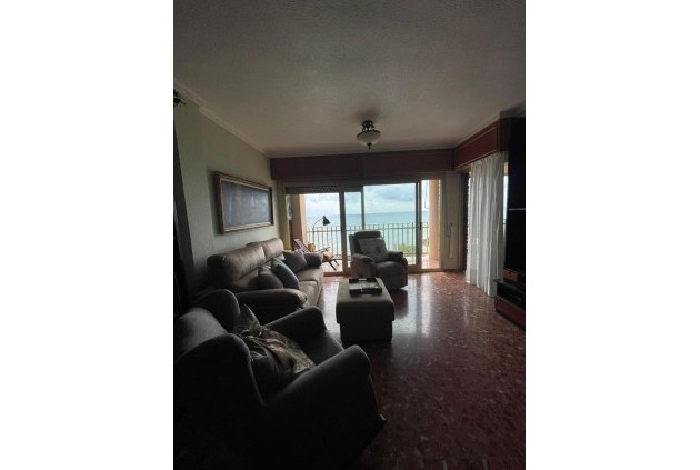 Resale - Apartment / flat -
Torrevieja - Costa Blanca