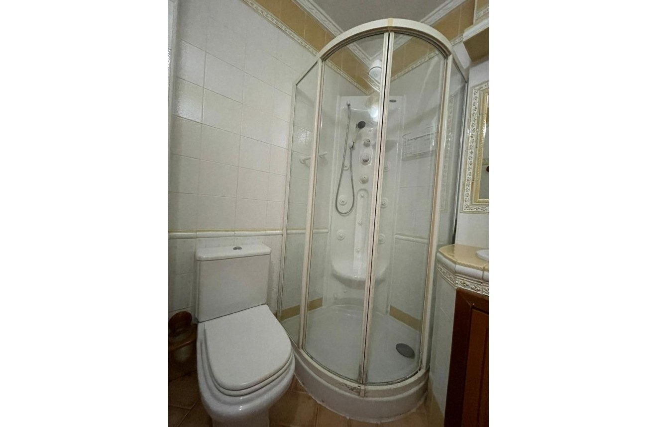 Resale - Apartment / flat -
Torrevieja - Costa Blanca