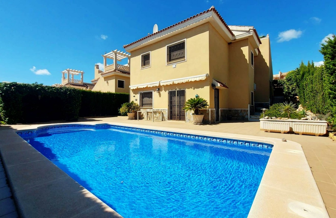 Segunda mano - Chalet -
Ciudad Quesada - Costa Blanca