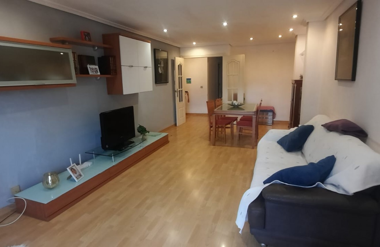 Segunda mano - Apartamento / piso -
Torrevieja - Costa Blanca