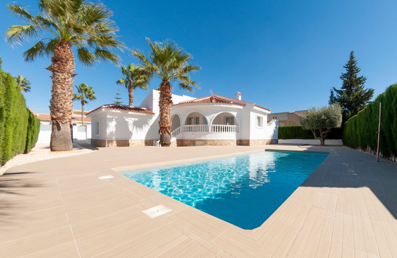 Resale - Chalet -
Benijofar - Costa Blanca