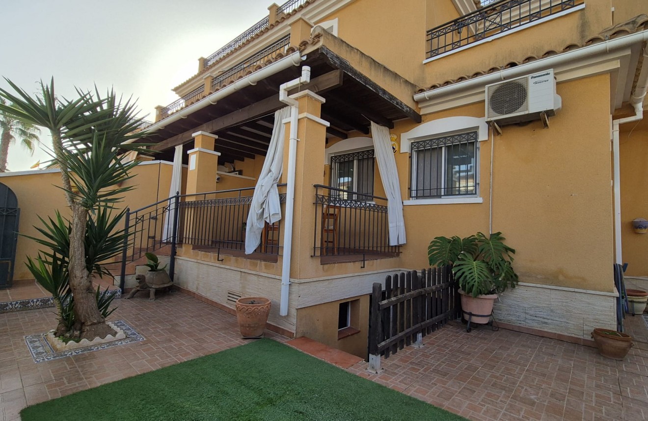 Aus zweiter Hand - Chalet -
Torrevieja - Costa Blanca