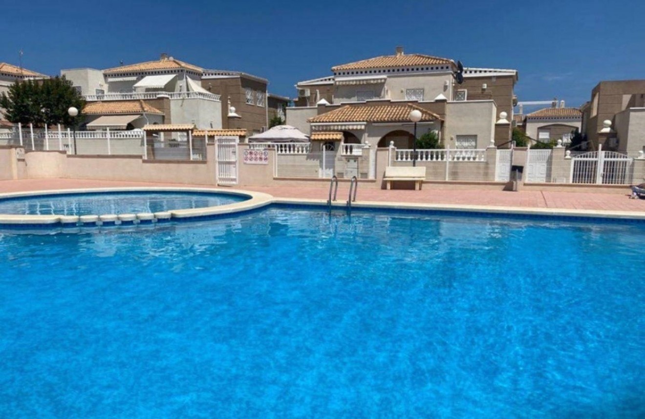 Aus zweiter Hand - Chalet -
Torrevieja - Costa Blanca