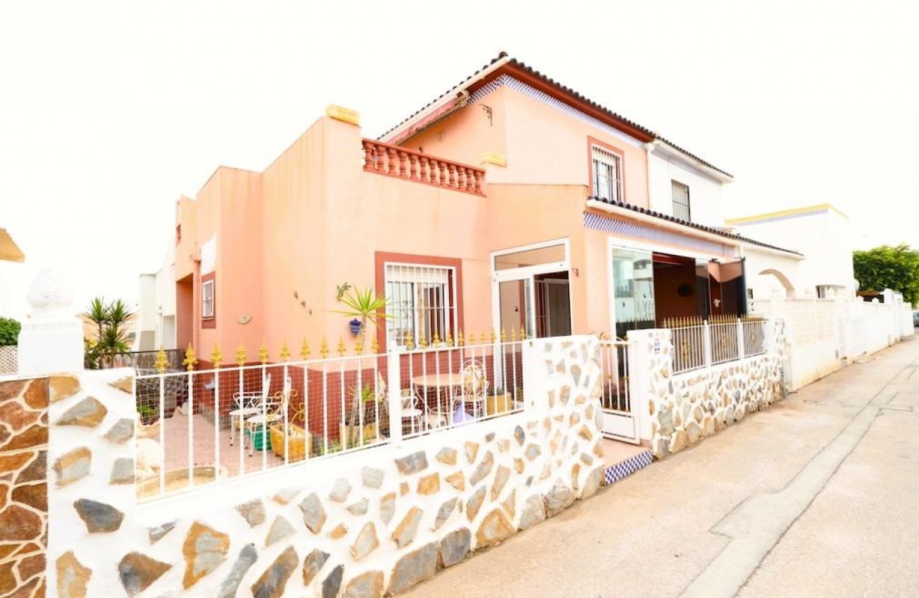 Tweedehands - Chalet -
Torrevieja - Costa Blanca