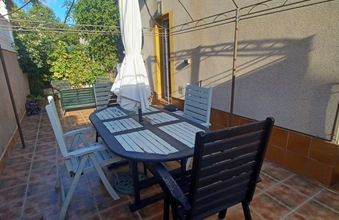 Tweedehands - Chalet -
Orihuela Costa - Costa Blanca