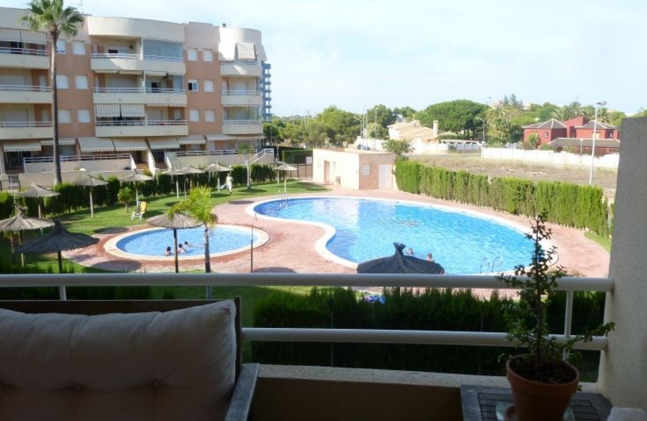 Aus zweiter Hand - Wohnung -
Orihuela Costa - Costa Blanca