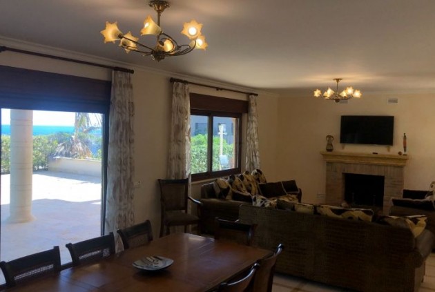 Resale - Chalet -
Orihuela Costa - Costa Blanca