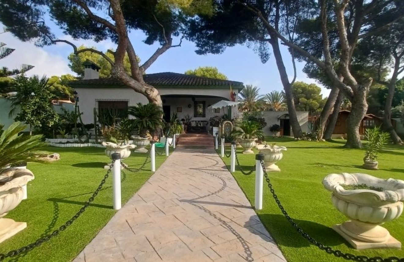 Segunda mano - Chalet -
Orihuela Costa - Costa Blanca